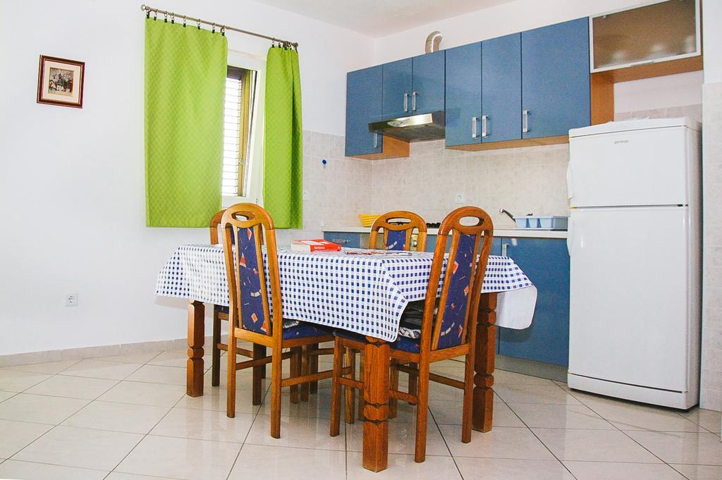 אומיס Apartments Dada חדר תמונה