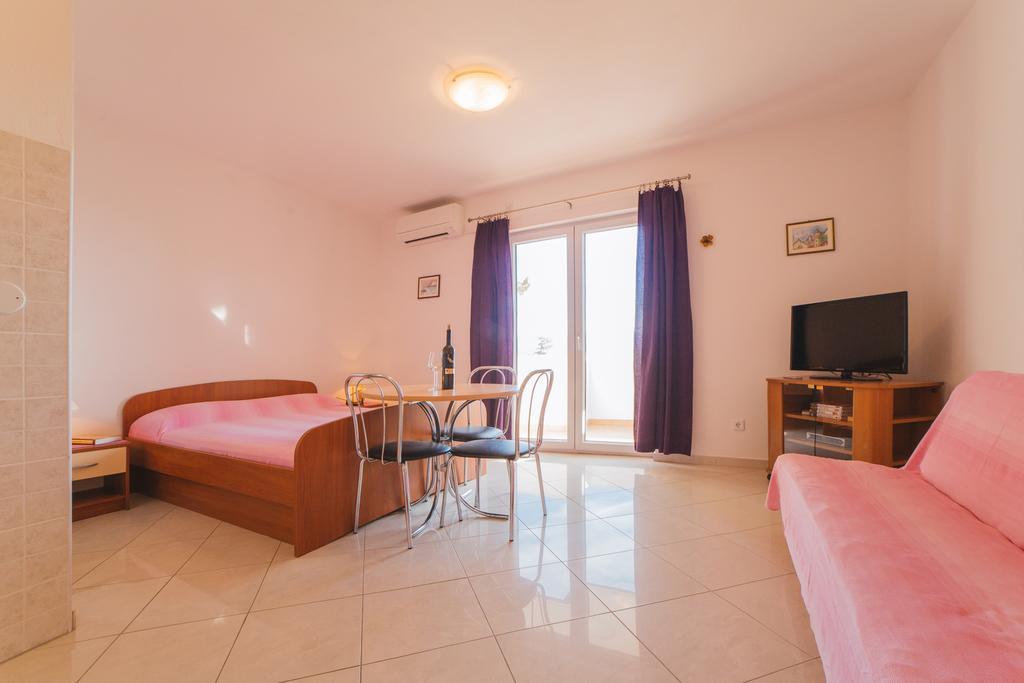 אומיס Apartments Dada חדר תמונה